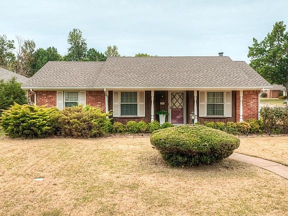 3rd image of 125 Farris Pl
