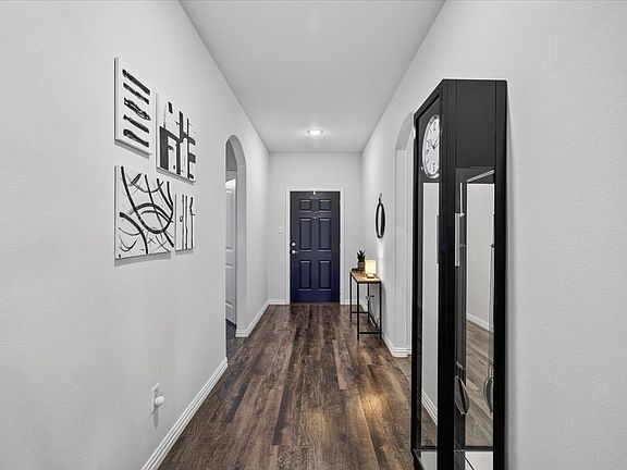 3rd image of 515 Cottage Row