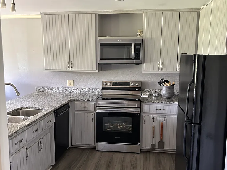4022 Foxridge Ln — Photo 20