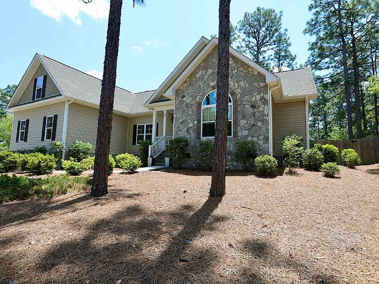2 River Dr — Photo 4