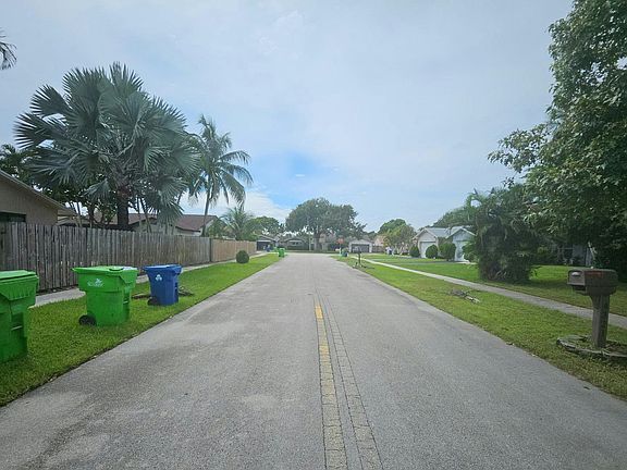 5th image of 9361 NW 43rd Mnr