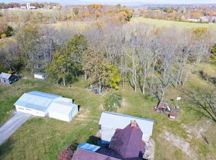 6436 Divers Rd, Radford, VA 24141