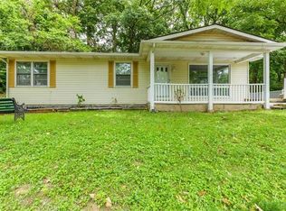 3426 Elm St, Saint Charles, MO 63301