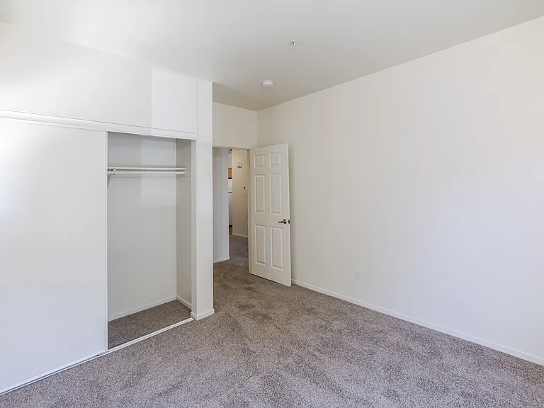 Parkview Family Apartments — Photo 9