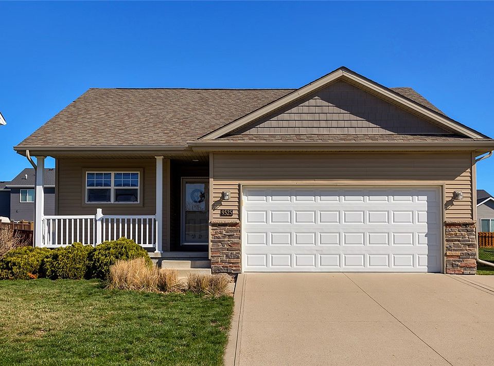 1st image of 9525 Red Sunset Ct