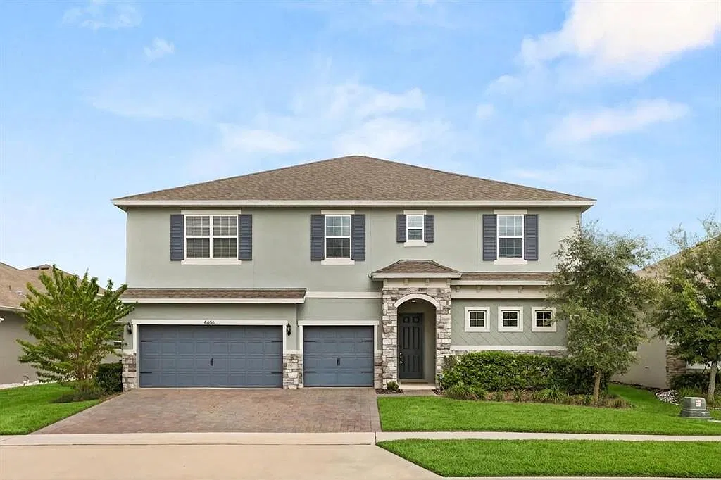 5 bed, 4.5 bath, 4291 sqft, $4,000 — Photo 2