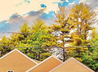 22 Ocean Park Rd, Saco, ME 04072