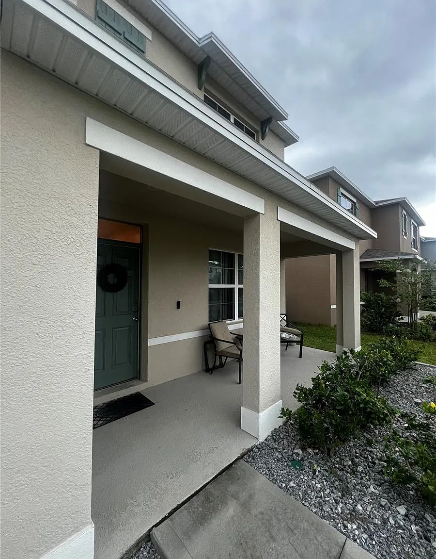 5 bed, 2609 sqft, $2,500 — Photo 2