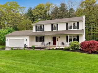 24 Woodmist Cir, Coventry, RI 02816