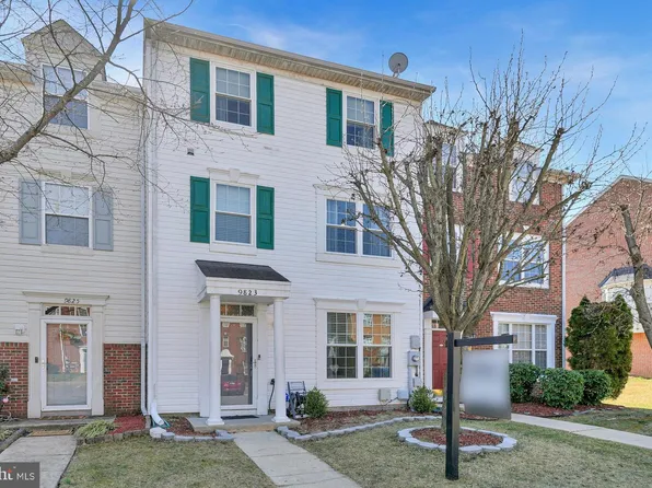9823 Larson Pl, Waldorf, MD 20603