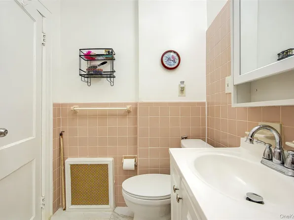 161-10 84th Avenue image 32 of 44