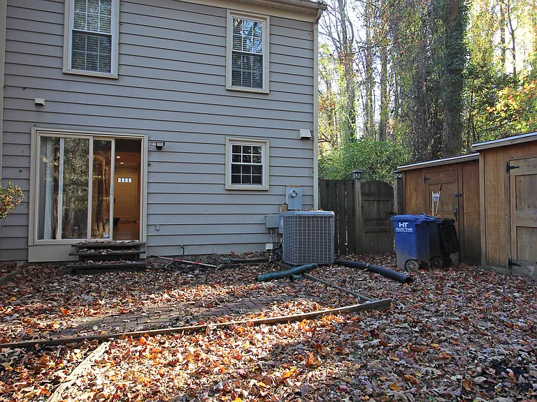 4427 Holly Ave — Photo 28