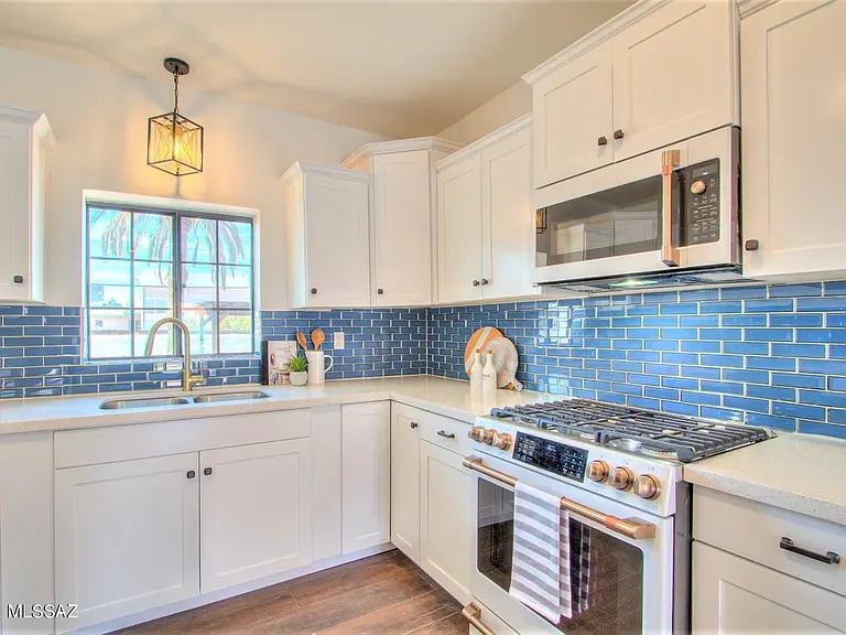 3916 E Camino De La Colina — Photo 3