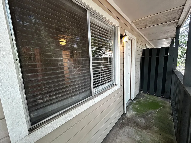 1010 W 23rd St #10 — Photo 20