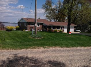 W6710 Marine Dr, Markesan, WI 53946
