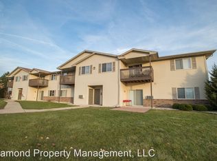 225 Tamarack Dr #13, Lake Mills, WI 53551