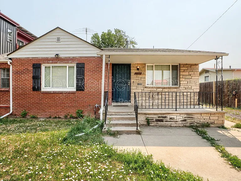 1540 N Zenobia St — Photo 1