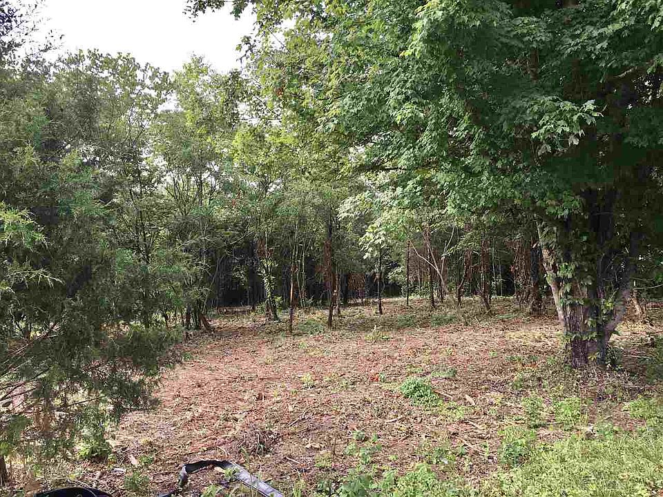 2nd image of LOT 24 Maple Ave