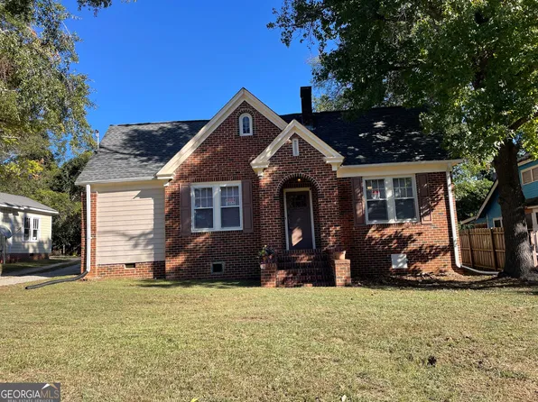 227 S Oliver St, Elberton, GA 30635