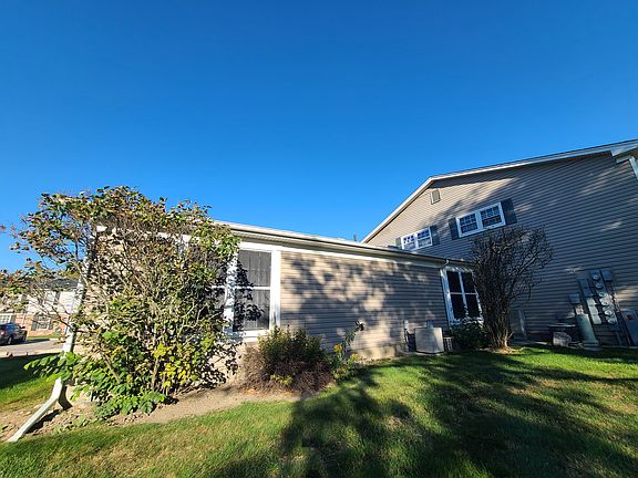 2nd image of 38426 Longmeadow Ln