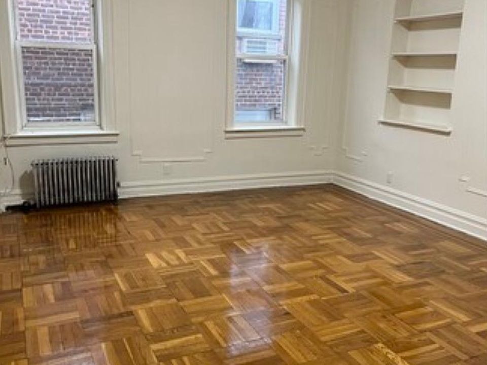 2nd image of 2151 Cruger Ave APT 2