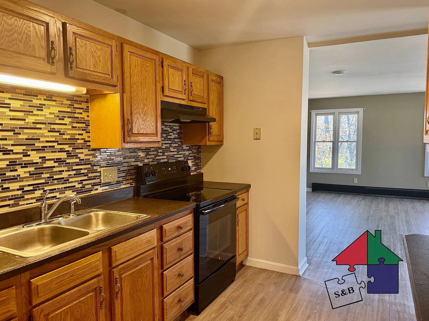 390 South Barre Rd — Photo 3