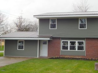 1026 S Morgan St, Bluffton, IN 46714