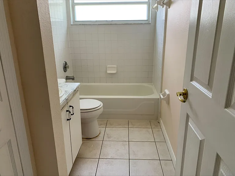 7817 Laurel Oak Ln — Photo 20