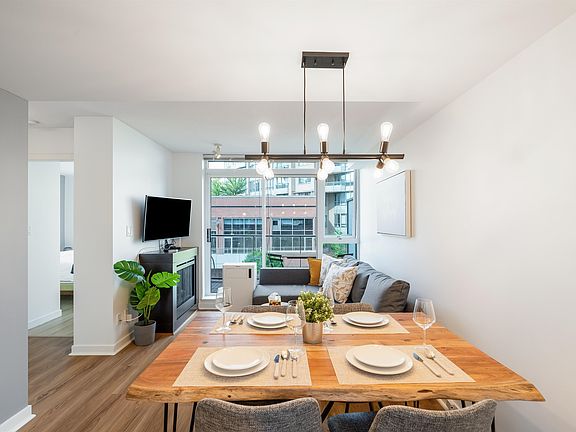4th image of 618 Abbott St #517