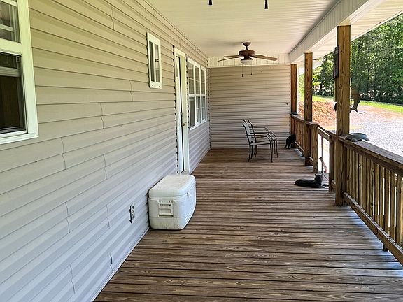 5th image of 3220 Shelby Way