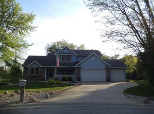 13526 Ranier Ct, Middlebury, IN 46540