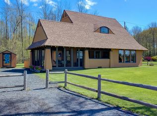 4285 W Shore Rd, Isle La Motte, VT 05463