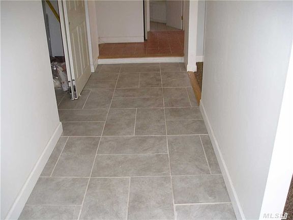 3rd image of 287 Rose Ln