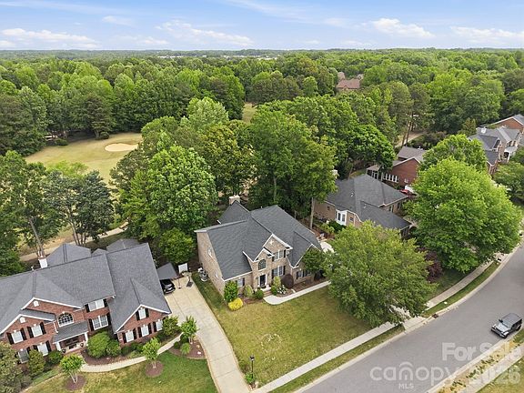 4th image of 10508 Devonshire Dr