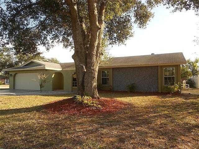1st image of 5801 Countrywood Dr