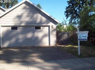 19332 Silverfox Pkwy, Oregon City, OR 97045