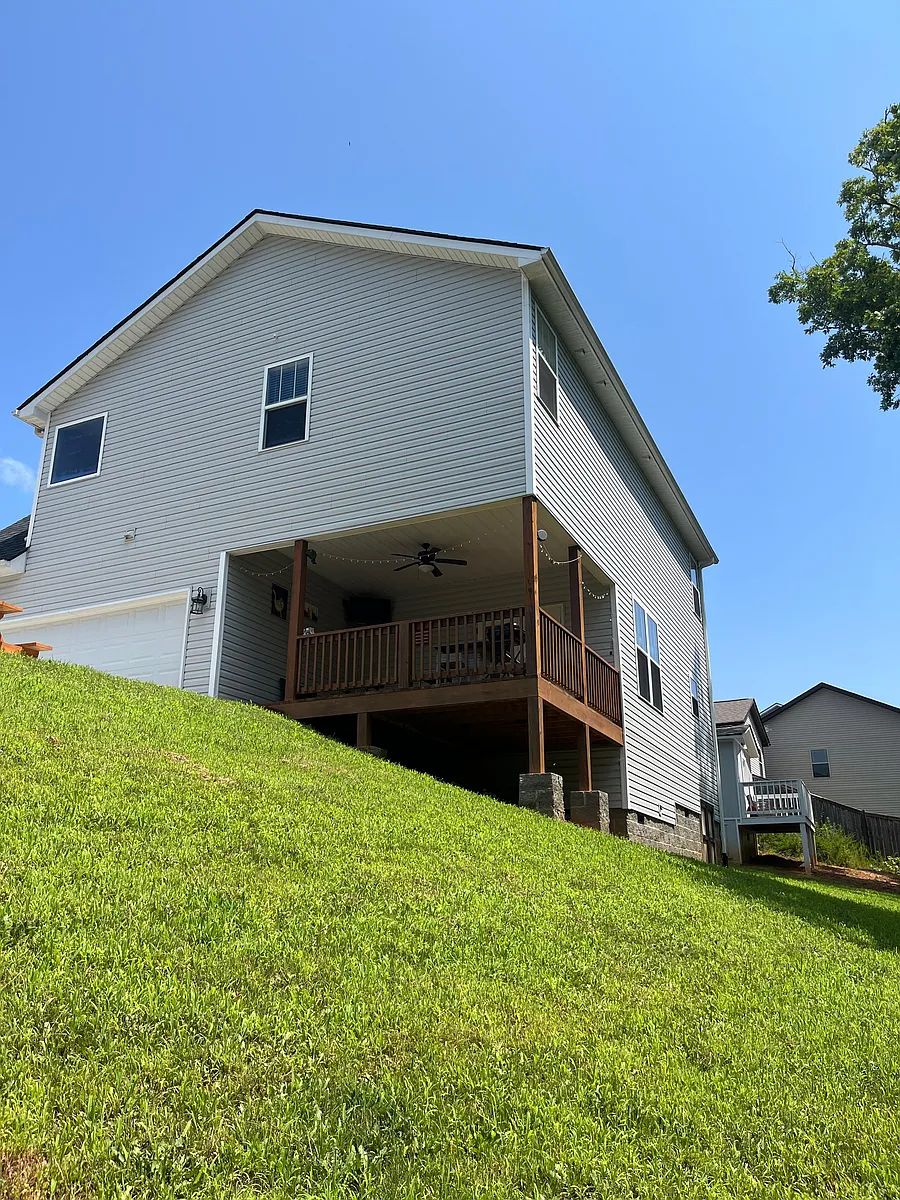 Building Photo - 109 Lyman Lake Rd #1