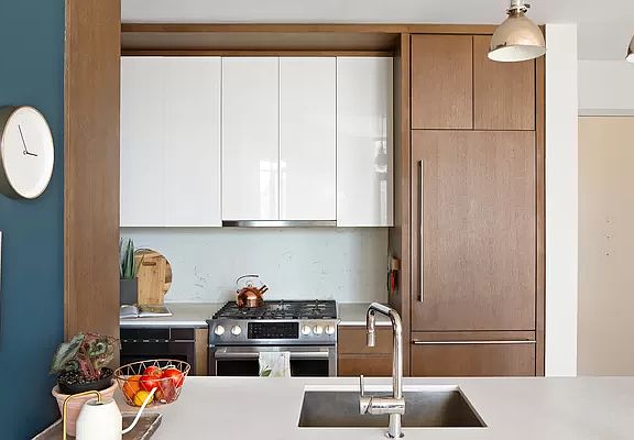 5th image of 500 Waverly Ave #4