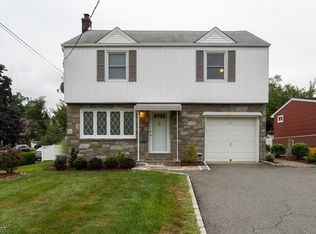 790 Ridge Rd, Cedar Grove, NJ 07009