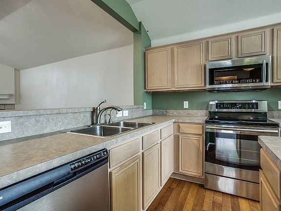 5th image of 716 Kerwin Ct