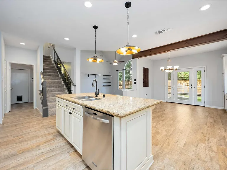 11 Alden Glen Ct — Photo 17