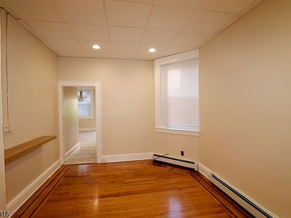 4th image of 93 Nichols St #R1