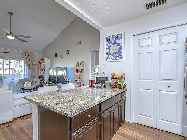 2926 Lichen Ln #A — Photo 9