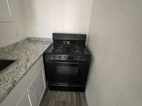 5th image of 120 E 33rd St #33RD120-10