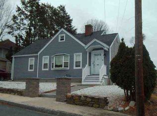 6 Huse Rd, Methuen, MA 01844