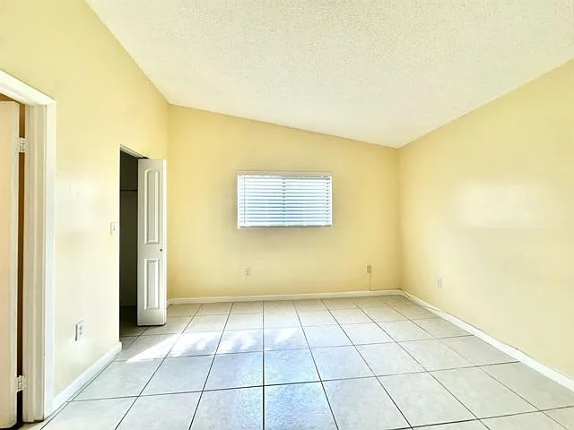 251 Palm Cir W #206 — Photo 3