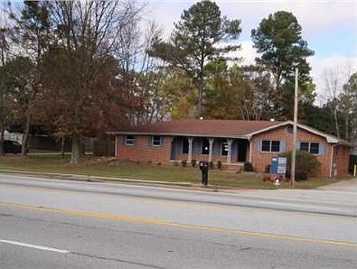 2nd image of 2130 Rockbridge Rd