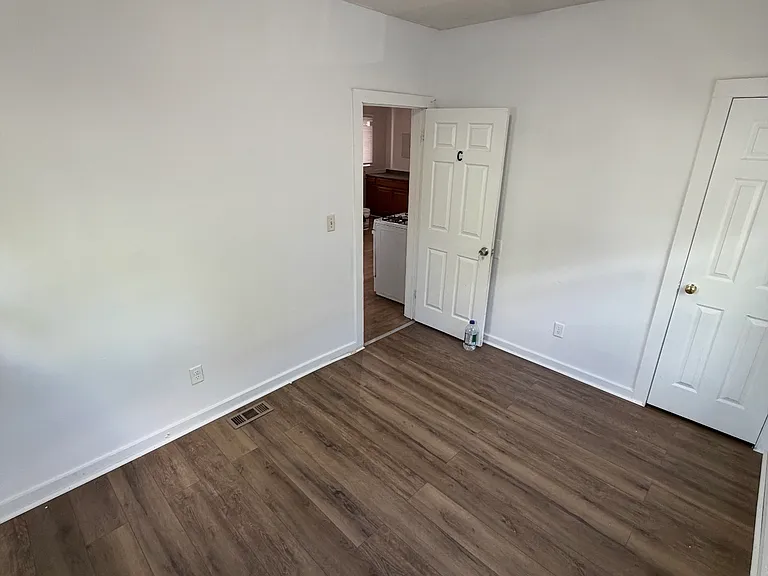 11 White St #1 — Photo 8