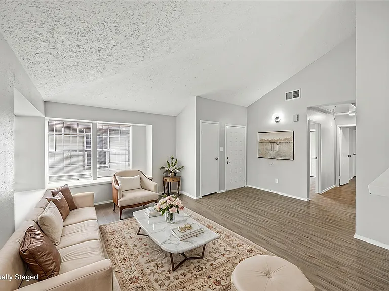 10066 Sharpton Dr — Photo 1
