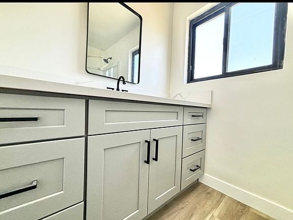 4th image of 6958 Woodman Ave APT 21